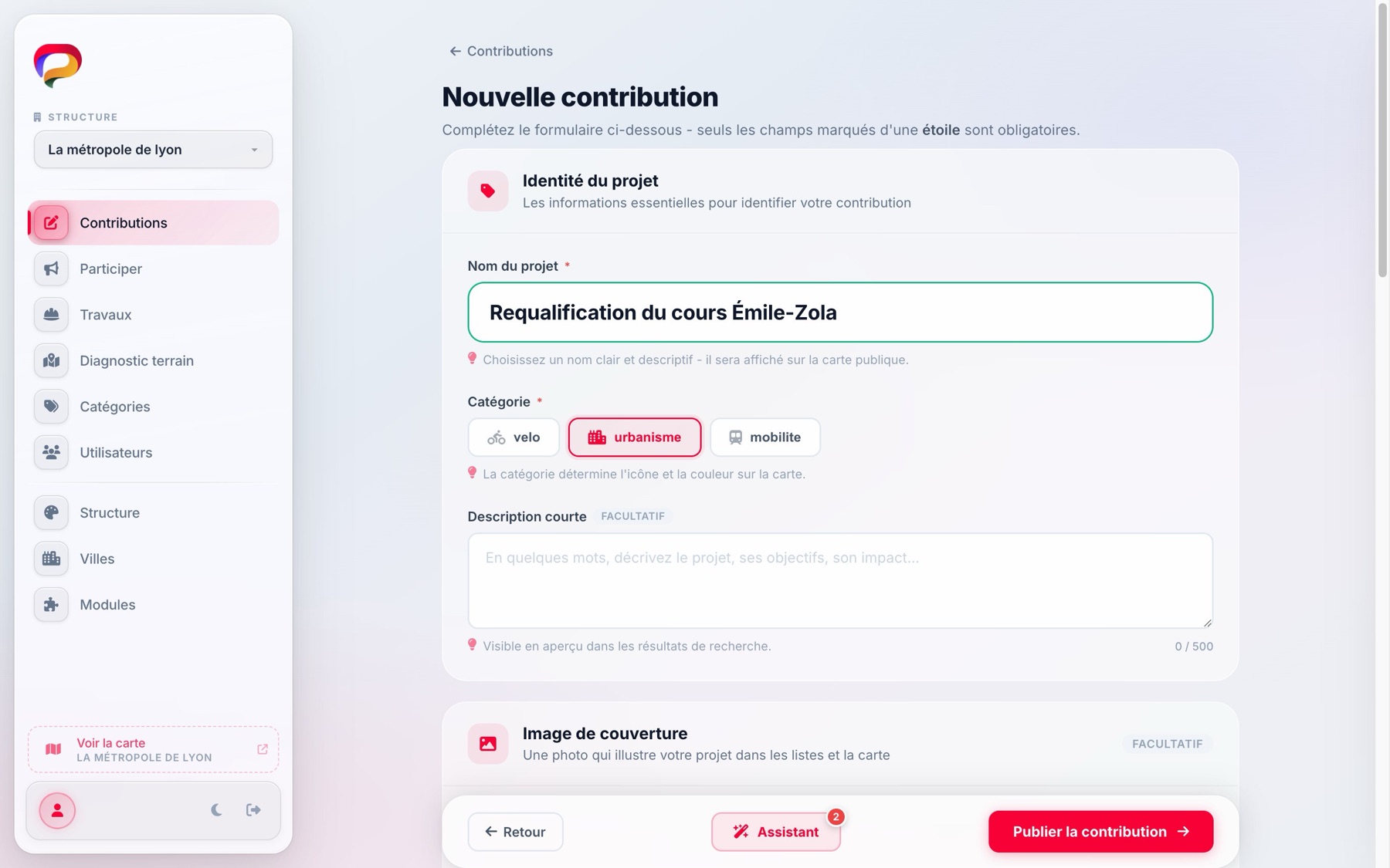Le formulaire de création d'un projet : son nom, ses catégories en pastilles, sa description courte.